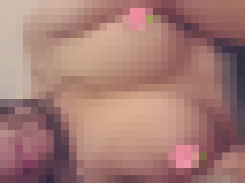 衣服都被胸部撐大了_其他情色貼圖