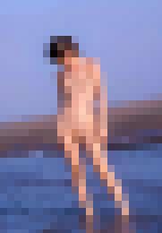 私拍-全裸海灘_私拍-全裸海灘_2